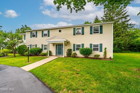 192 Cedarview Lane Watervliet NY 12189