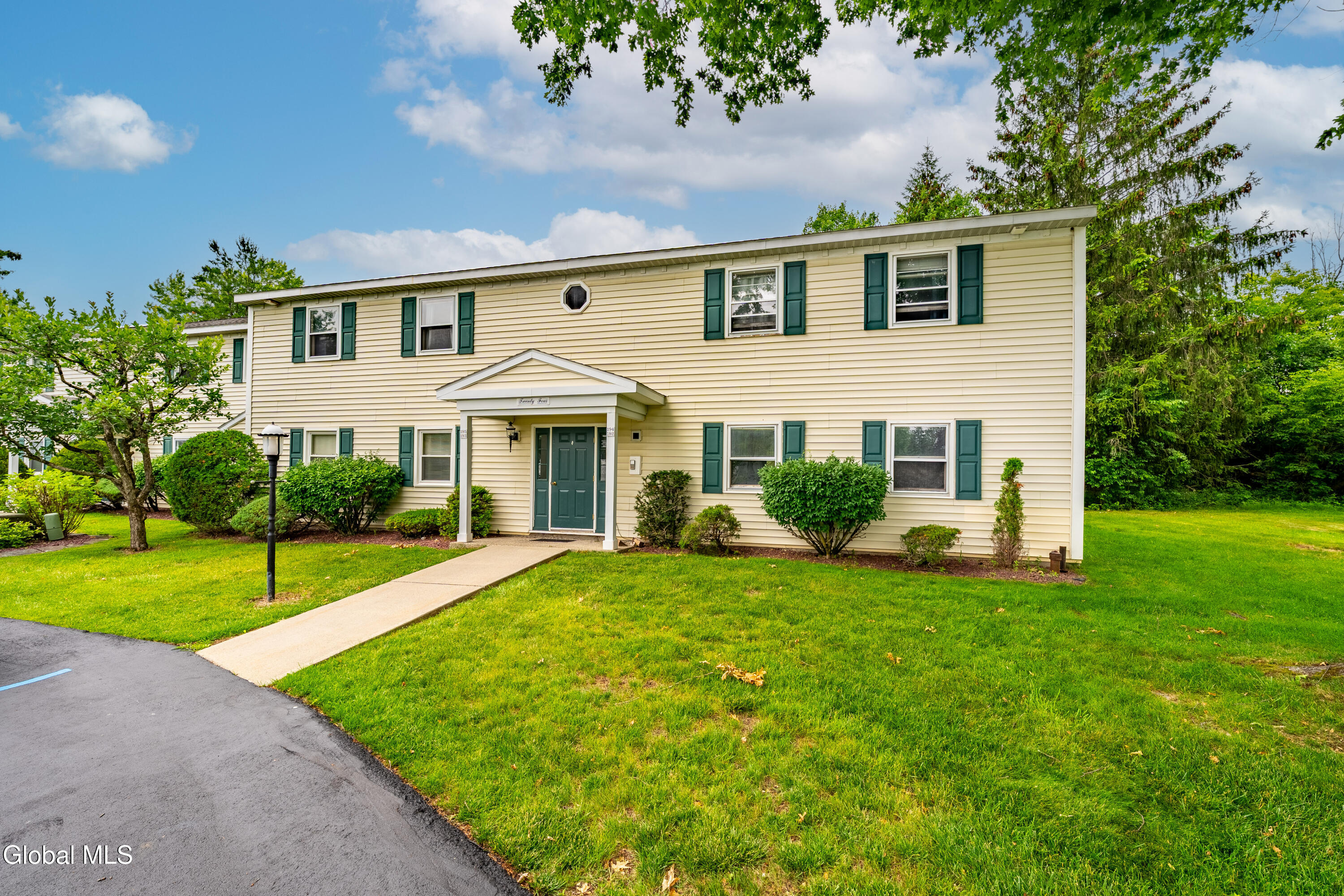 192 Cedarview Lane Watervliet NY 12189