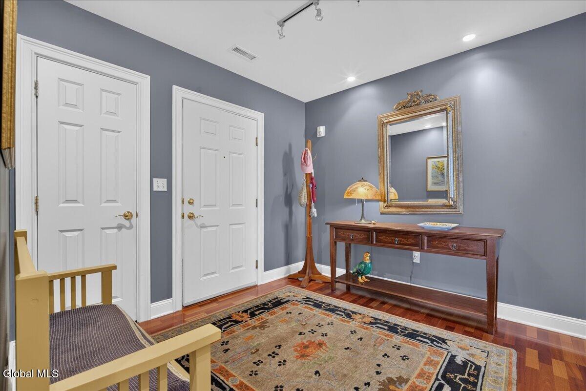 59 Railroad Place Saratoga Springs NY 12866