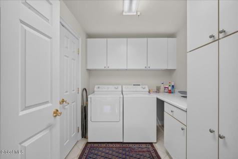 59 Railroad Place Saratoga Springs NY 12866