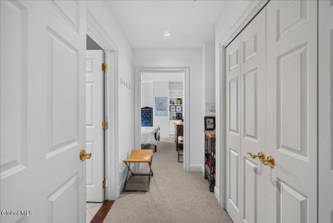 59 Railroad Place Saratoga Springs NY 12866