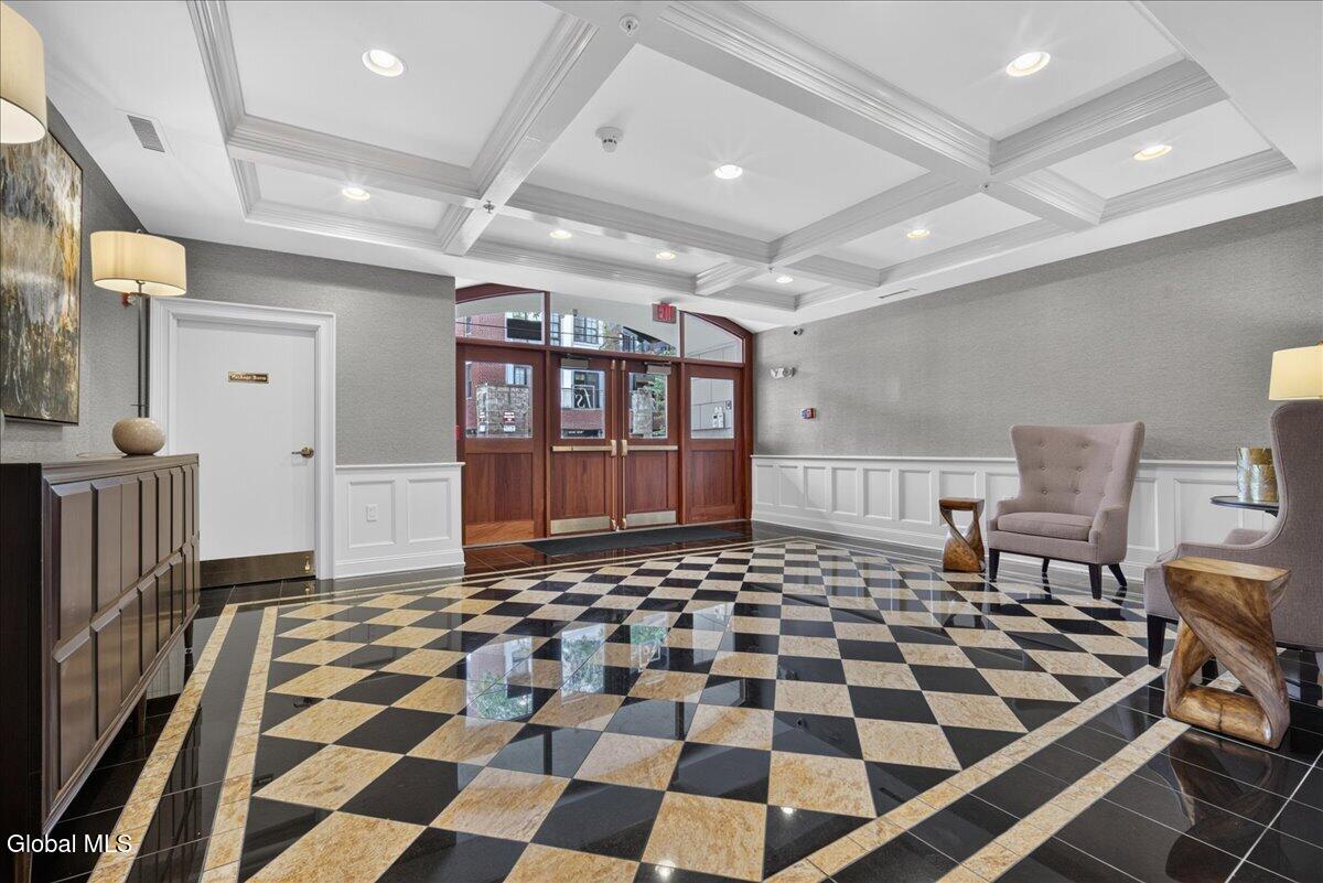 59 Railroad Place Saratoga Springs NY 12866