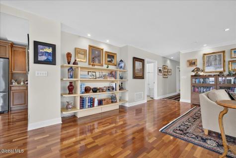 59 Railroad Place Saratoga Springs NY 12866