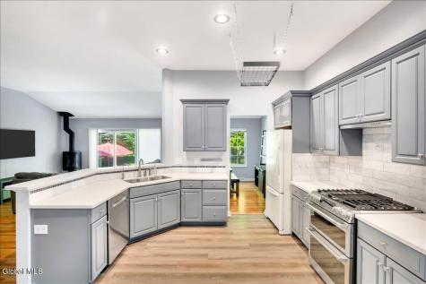 12 Camden Circle Delmar NY 12054