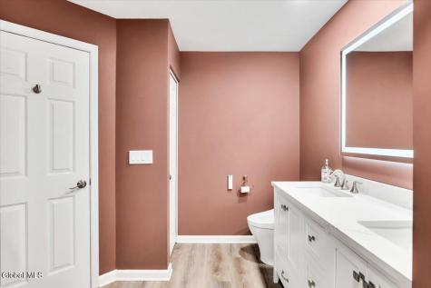 12 Camden Circle Delmar NY 12054