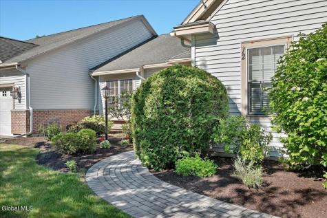 12 Camden Circle Delmar NY 12054