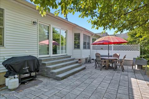 12 Camden Circle Delmar NY 12054