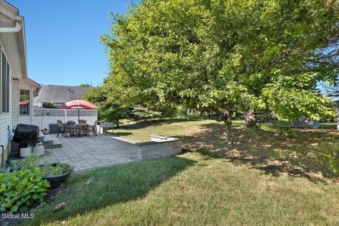 12 Camden Circle Delmar NY 12054