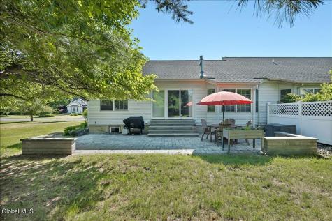 12 Camden Circle Delmar NY 12054