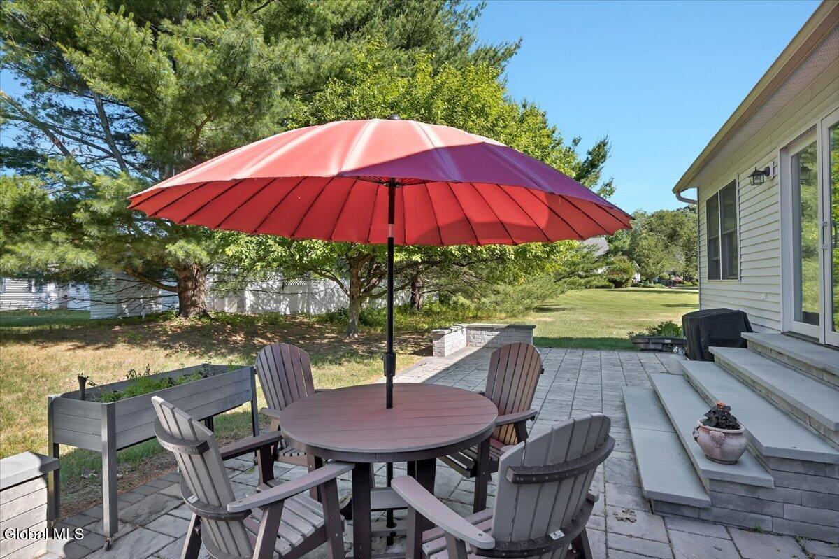 12 Camden Circle Delmar NY 12054