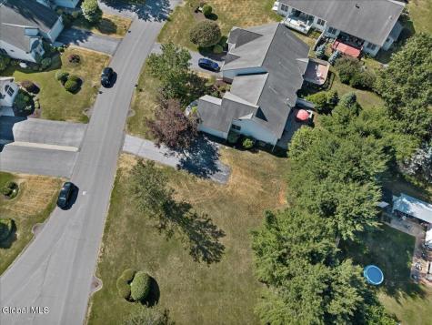 12 Camden Circle Delmar NY 12054