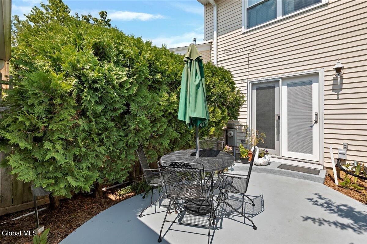 165 Hague Boulevard Glenmont NY 12077