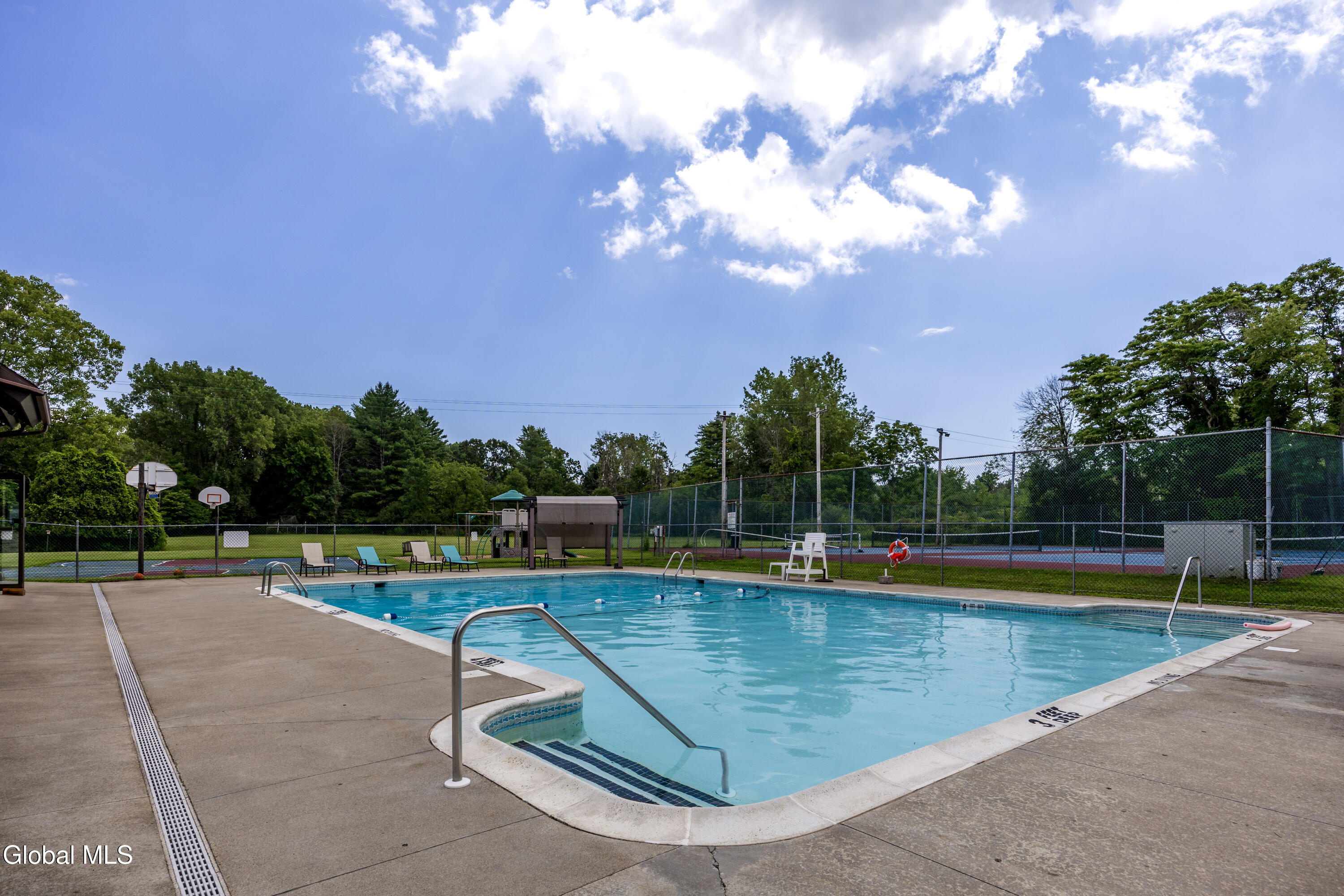 165 Hague Boulevard Glenmont NY 12077