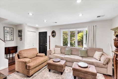 165 Hague Boulevard Glenmont NY 12077