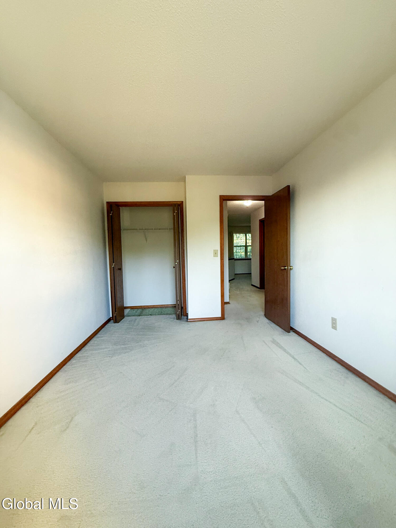 25 Peterson Court Troy NY 12180
