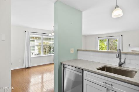 51 Governor Circle Albany NY 12208