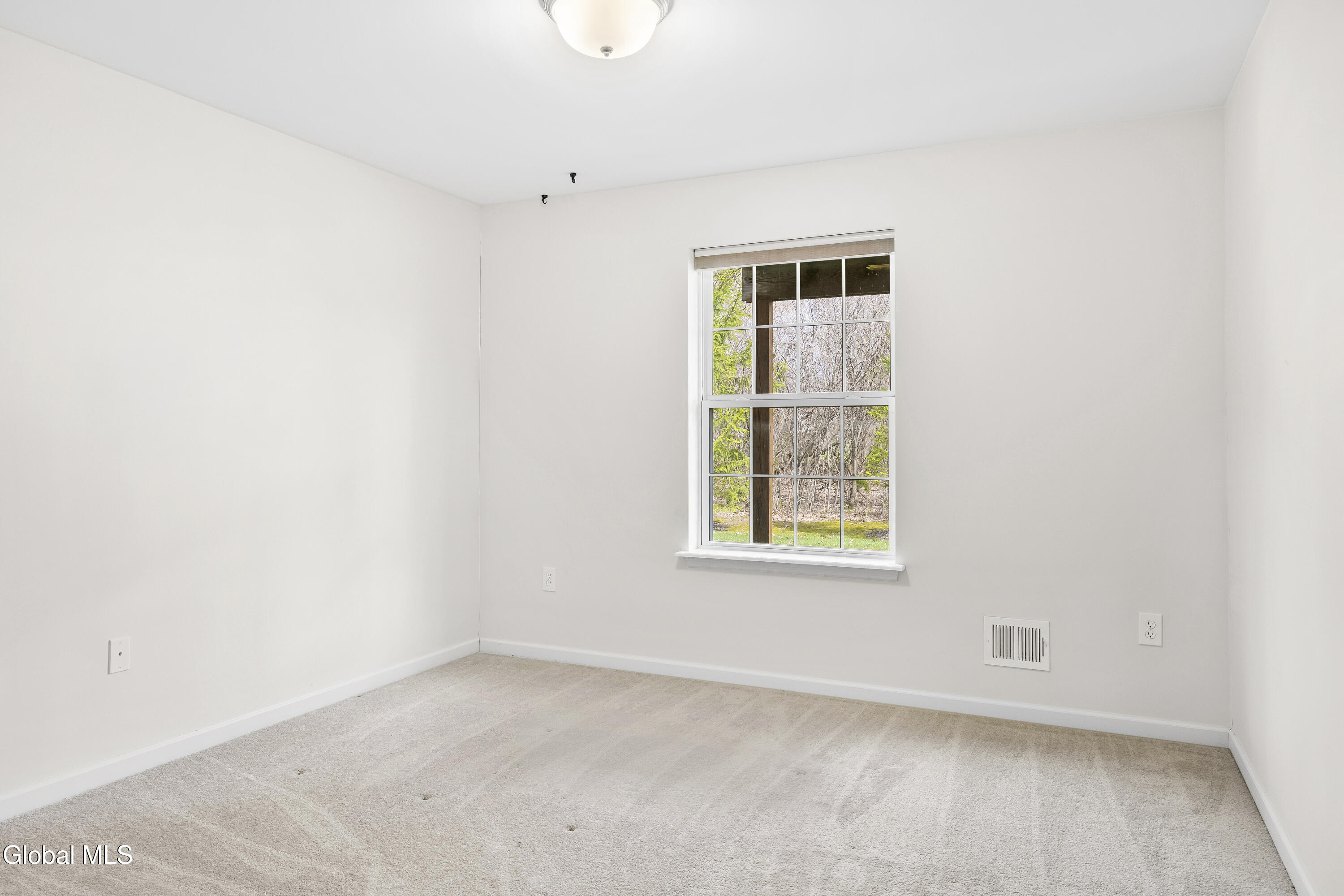 51 Governor Circle Albany NY 12208