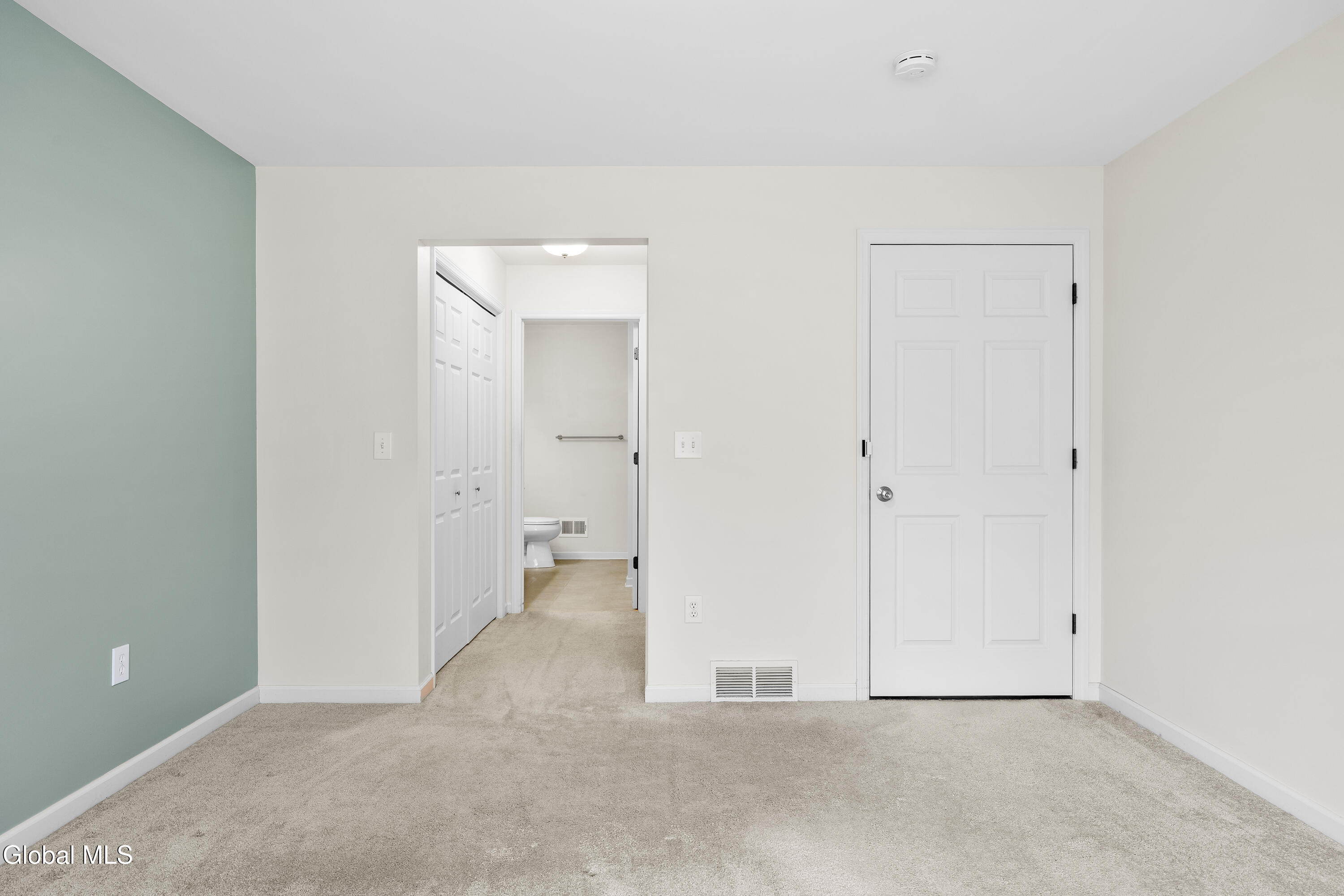 51 Governor Circle Albany NY 12208