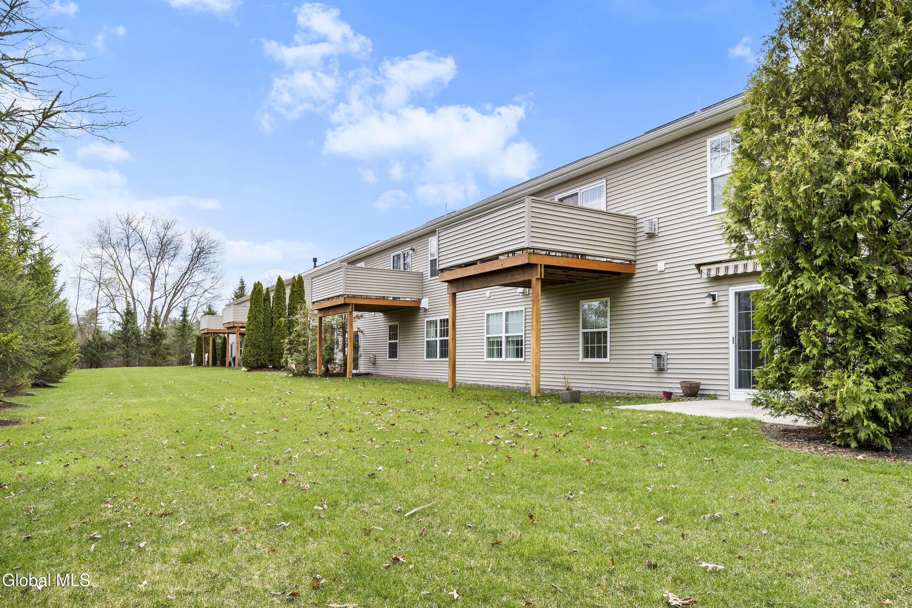 51 Governor Circle Albany NY 12208