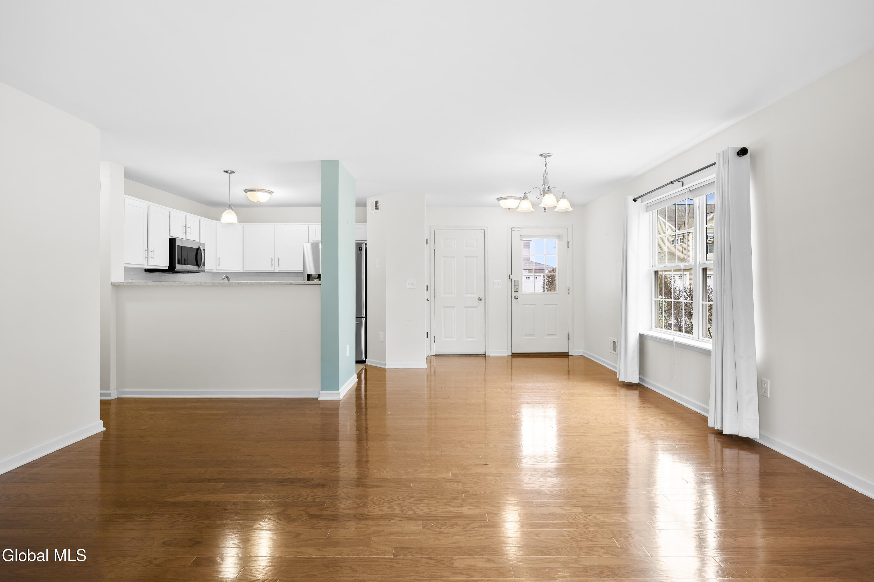 51 Governor Circle Albany NY 12208