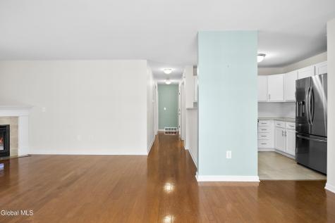 51 Governor Circle Albany NY 12208