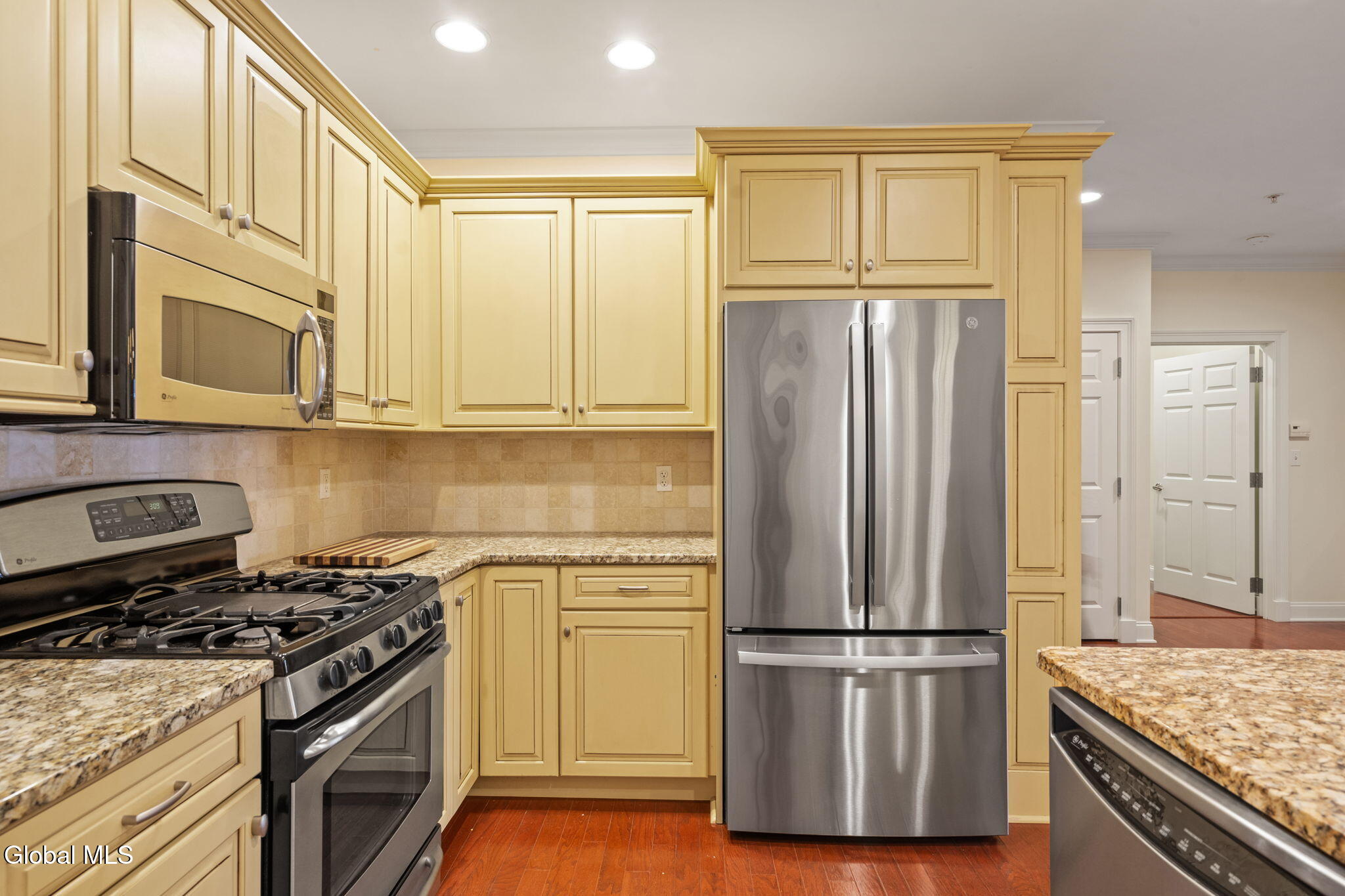 70 Railroad Place Saratoga Springs NY 12866