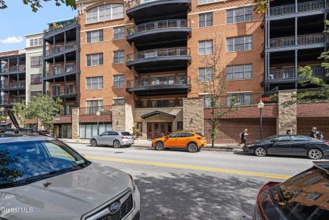 70 Railroad Place Saratoga Springs NY 12866