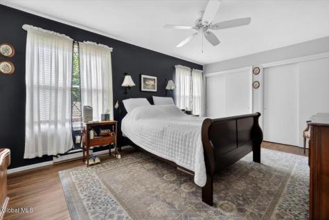 7 Spruce Court Delmar NY 12054