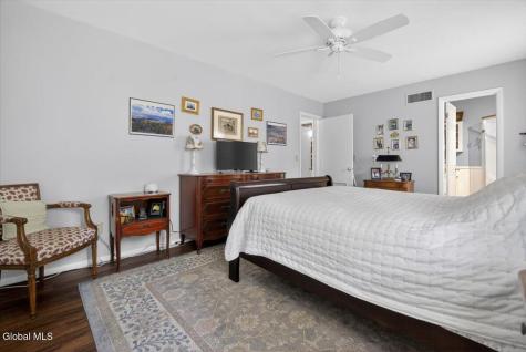 7 Spruce Court Delmar NY 12054