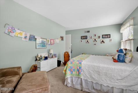 7 Spruce Court Delmar NY 12054