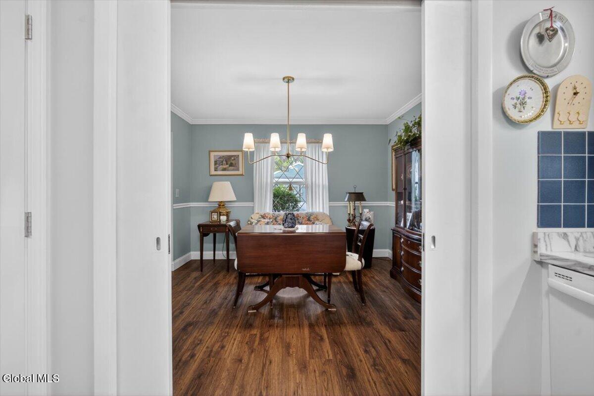 7 Spruce Court Delmar NY 12054