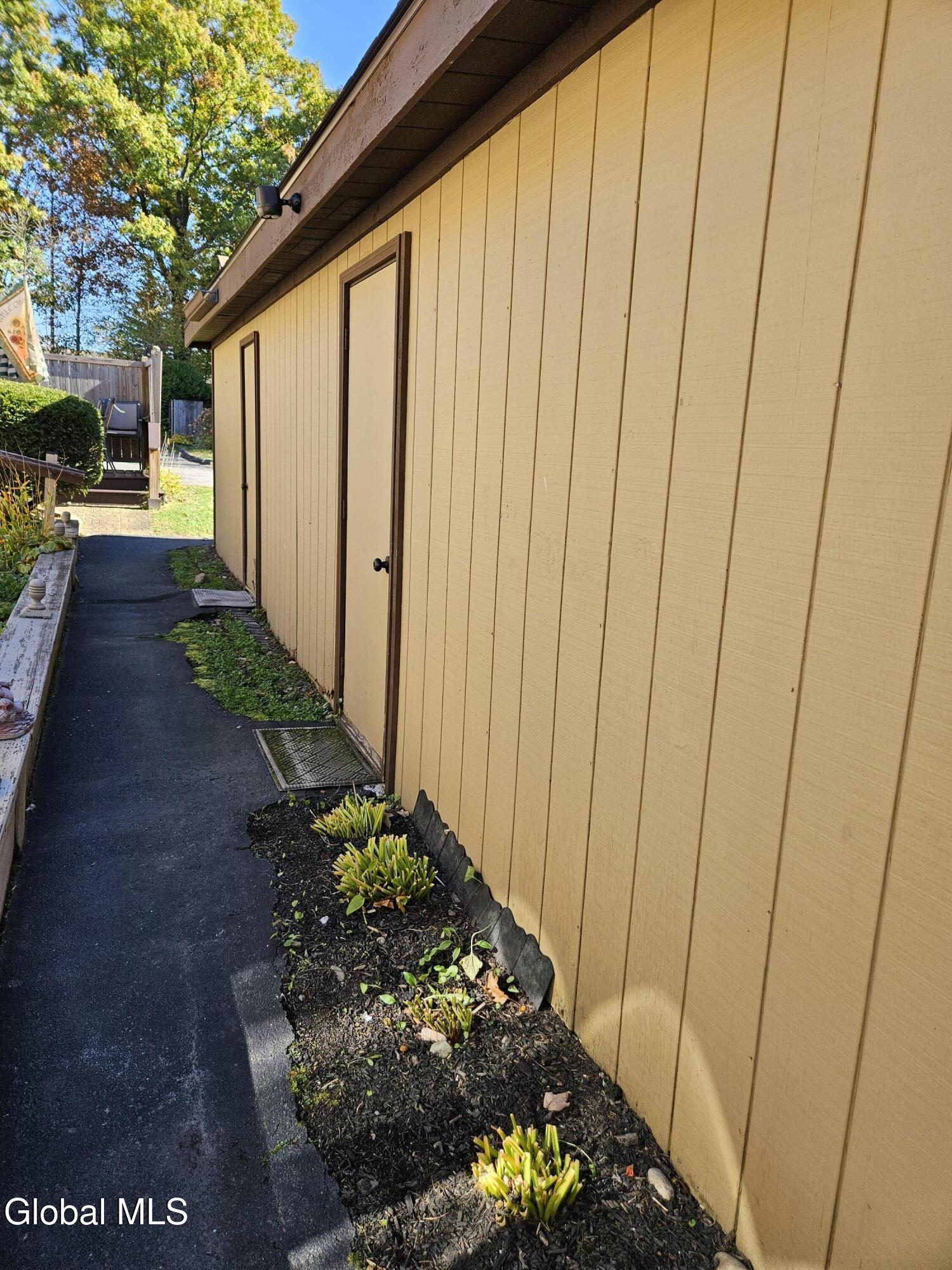 702 Huntington Court East Greenbush NY 12061