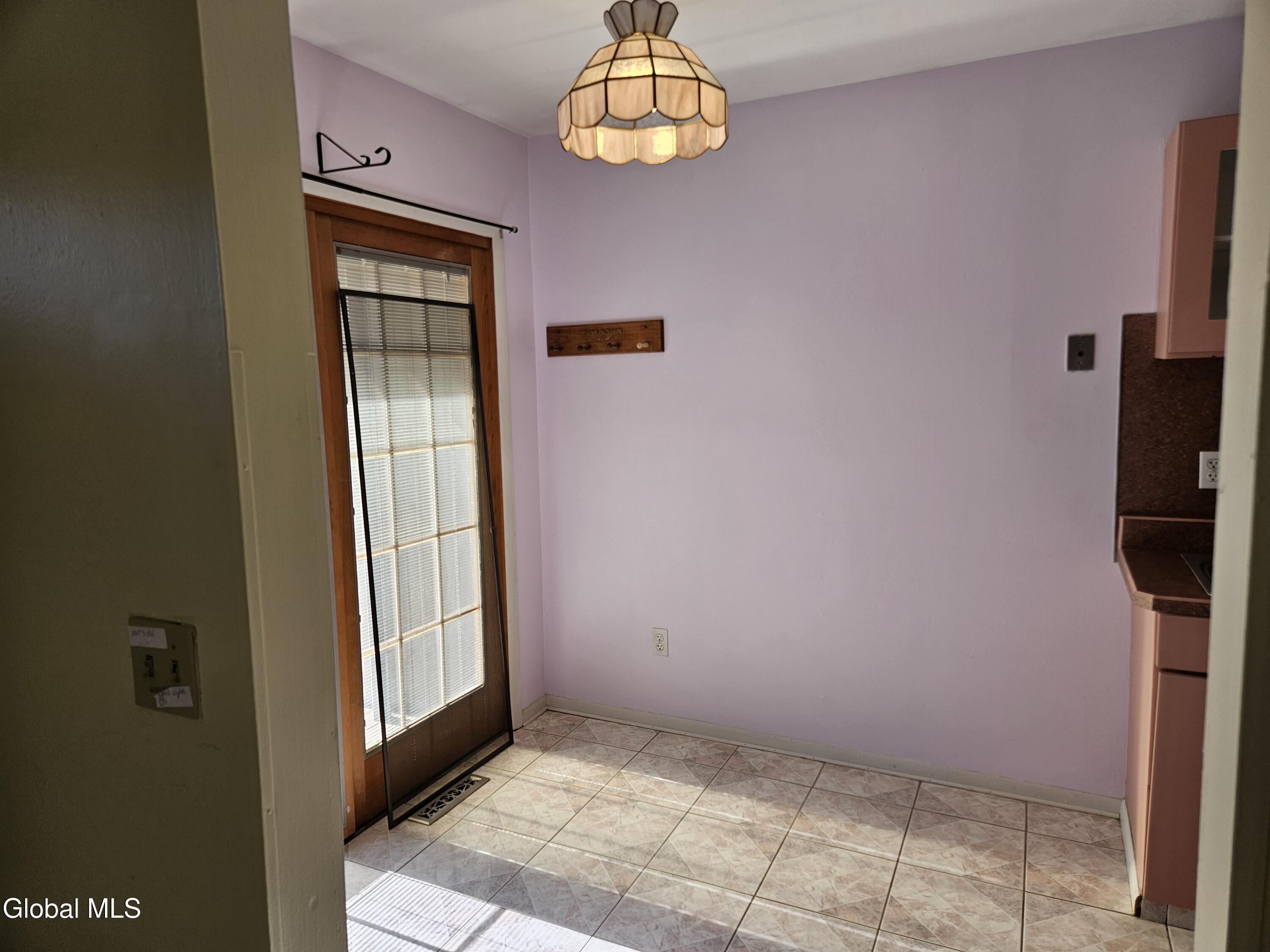 702 Huntington Court East Greenbush NY 12061