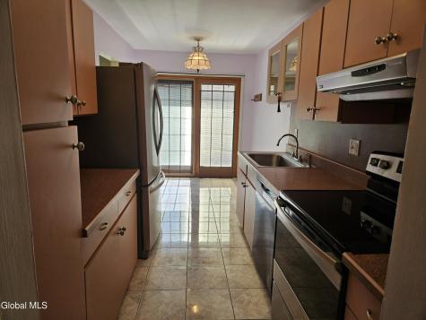 702 Huntington Court East Greenbush NY 12061