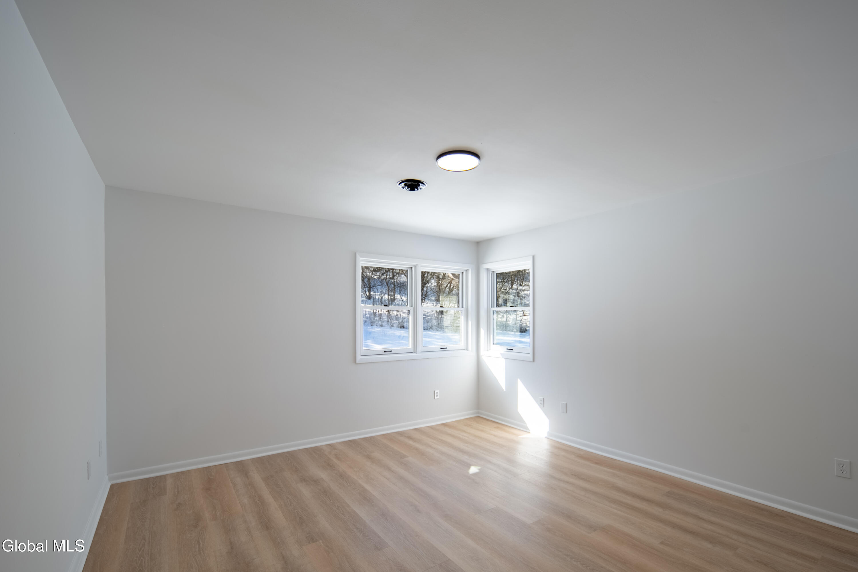 29 Surrey Hill Drive Latham NY 12110