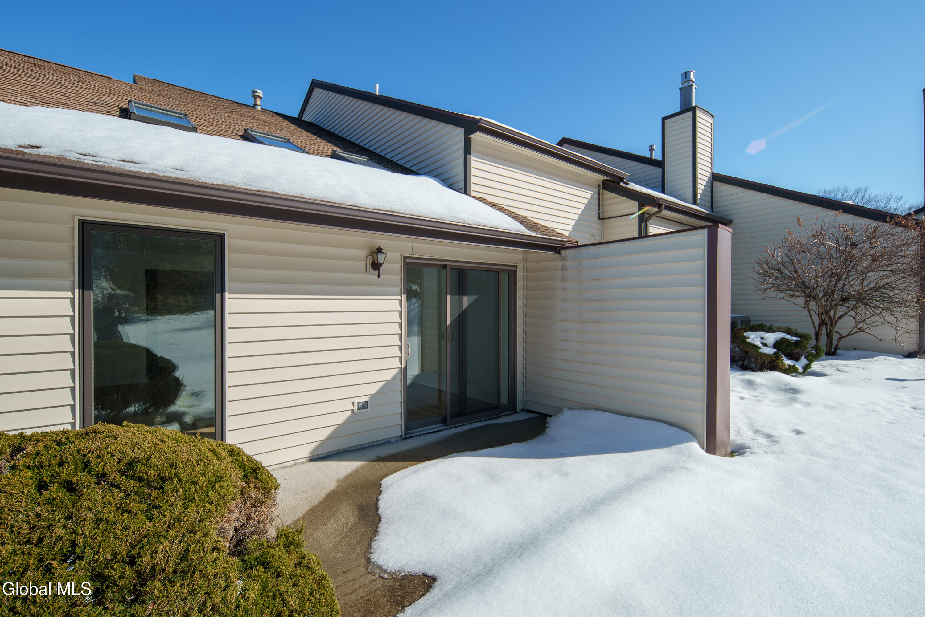 29 Surrey Hill Drive Latham NY 12110
