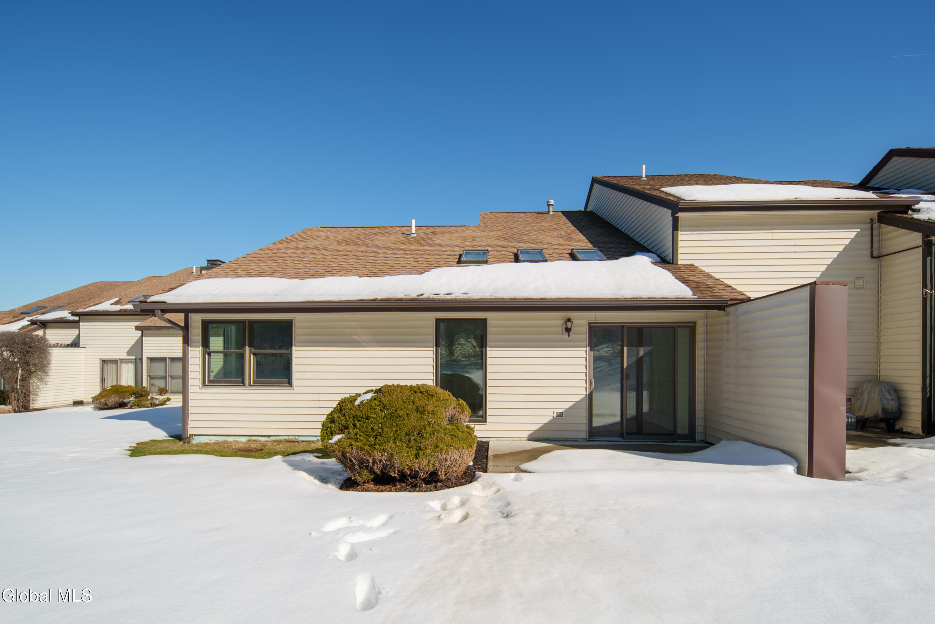 29 Surrey Hill Drive Latham NY 12110