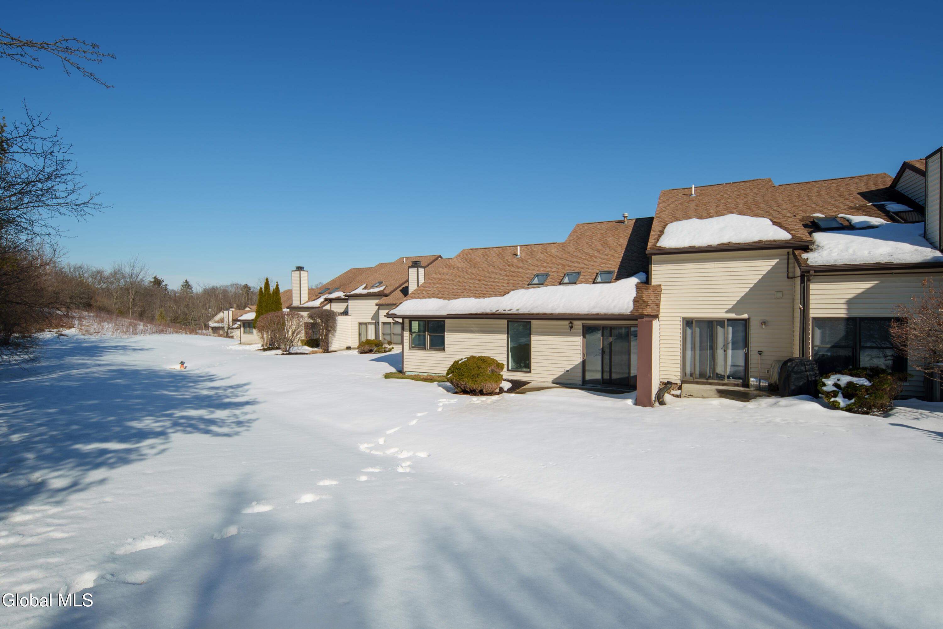 29 Surrey Hill Drive Latham NY 12110