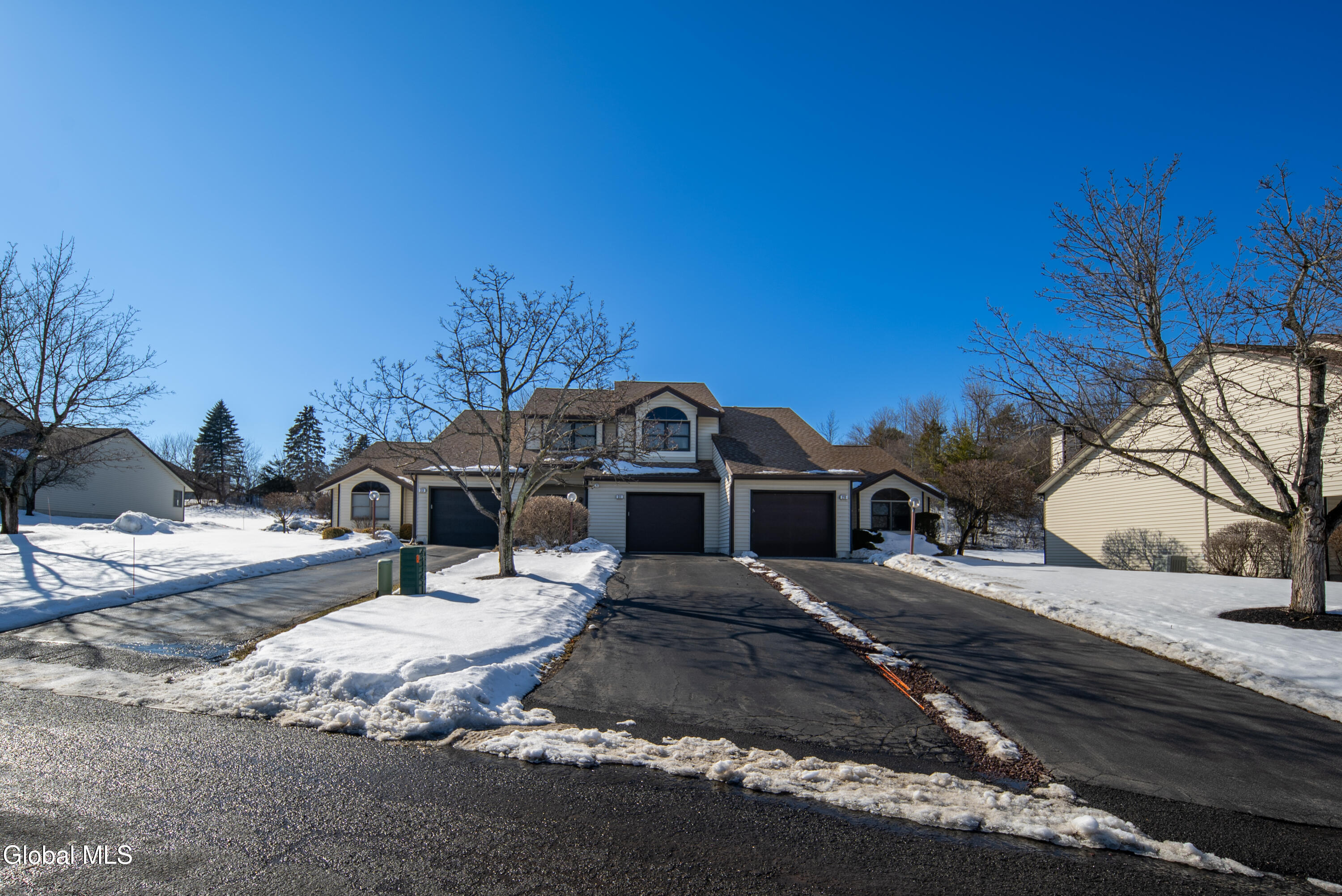 29 Surrey Hill Drive Latham NY 12110