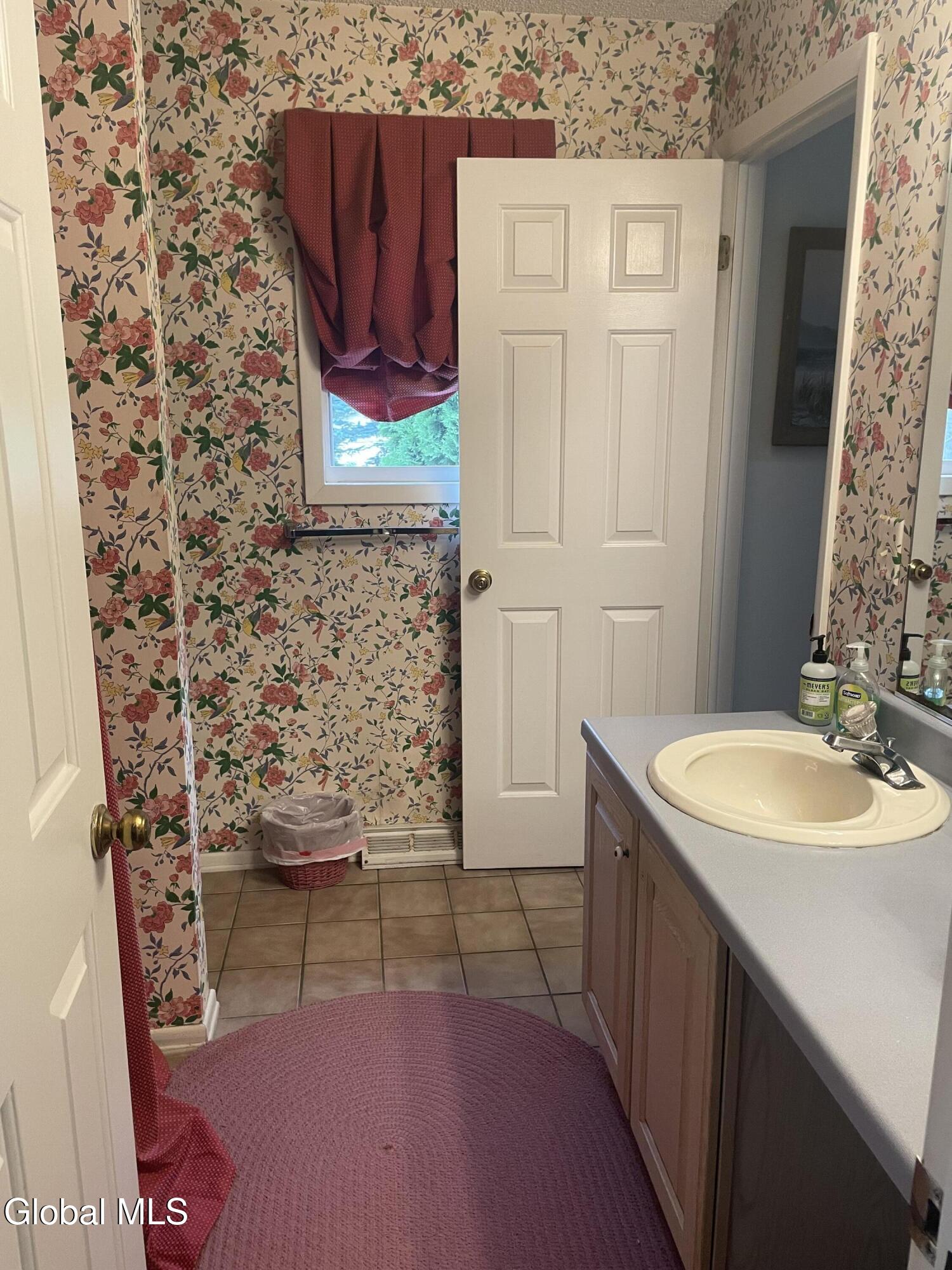 20 Tiffany Drive Queensbury NY 12804