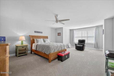 18C Idared Lane Clifton Park NY 12065