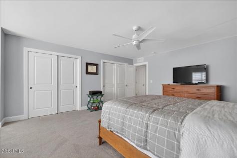 18C Idared Lane Clifton Park NY 12065