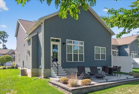 18C Idared Lane Clifton Park NY 12065