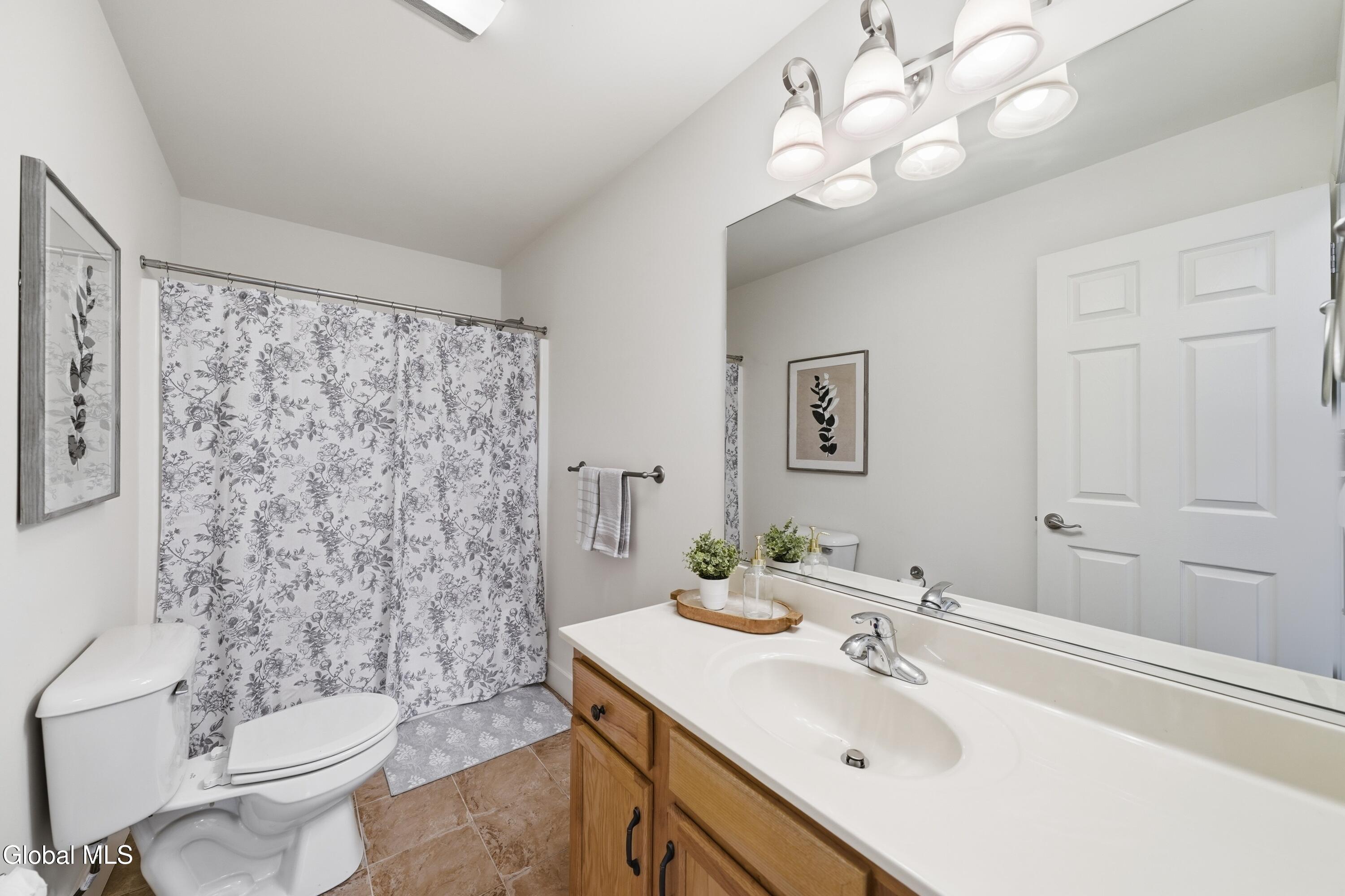 5206 Admirals Walk Drive Cohoes NY 12047