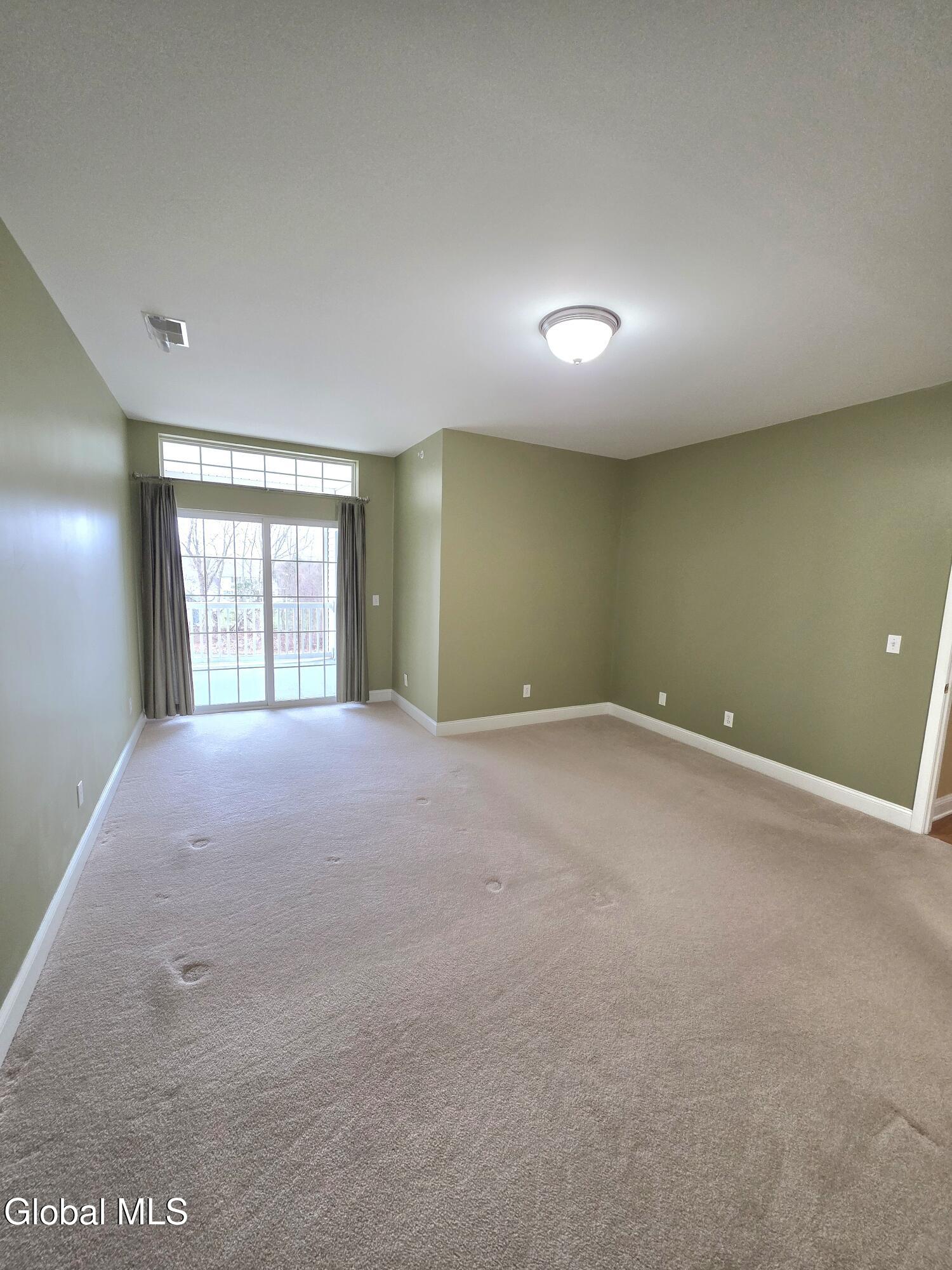 208 N Ridge Troy NY 12182