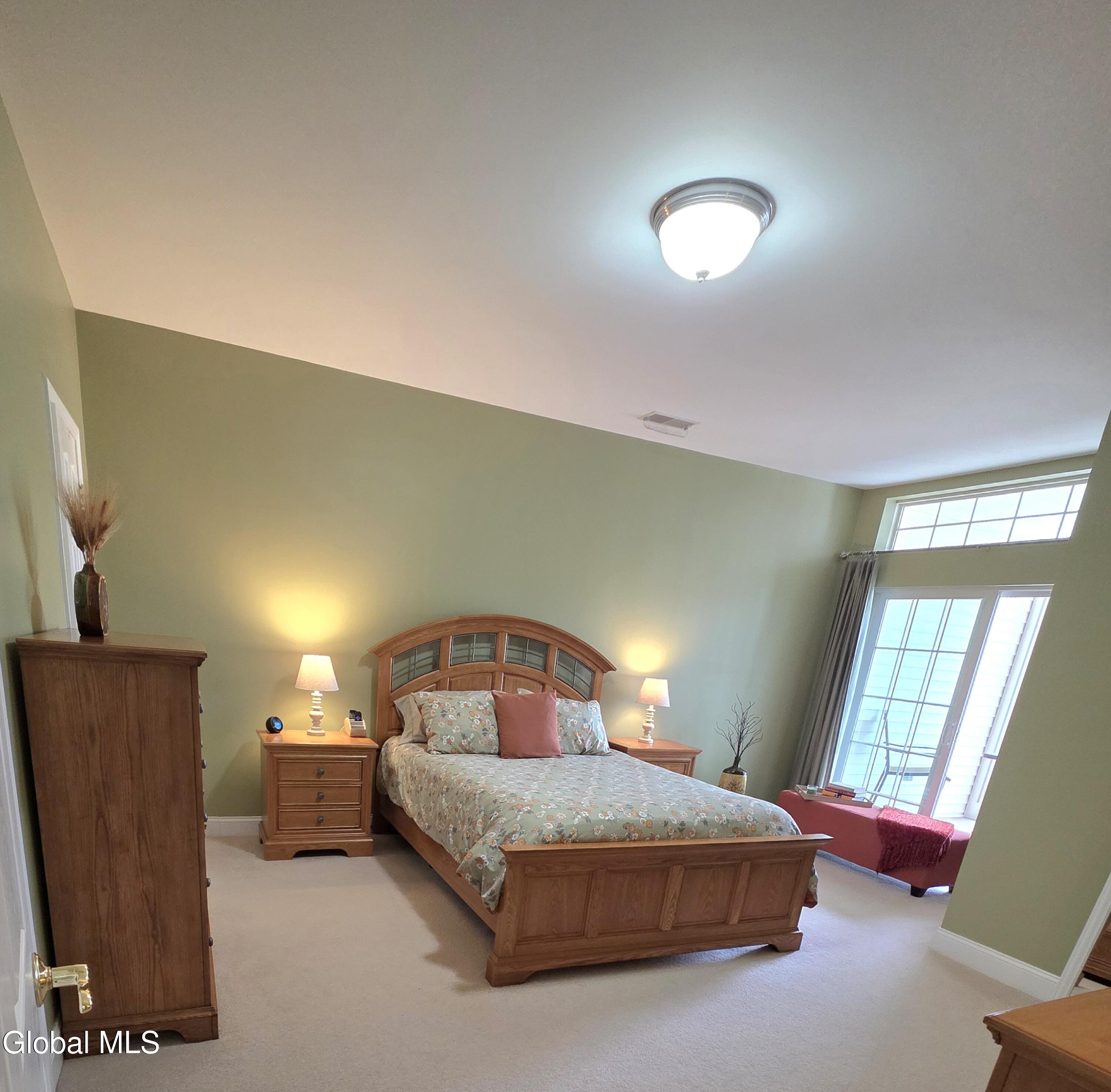 208 N Ridge Troy NY 12182