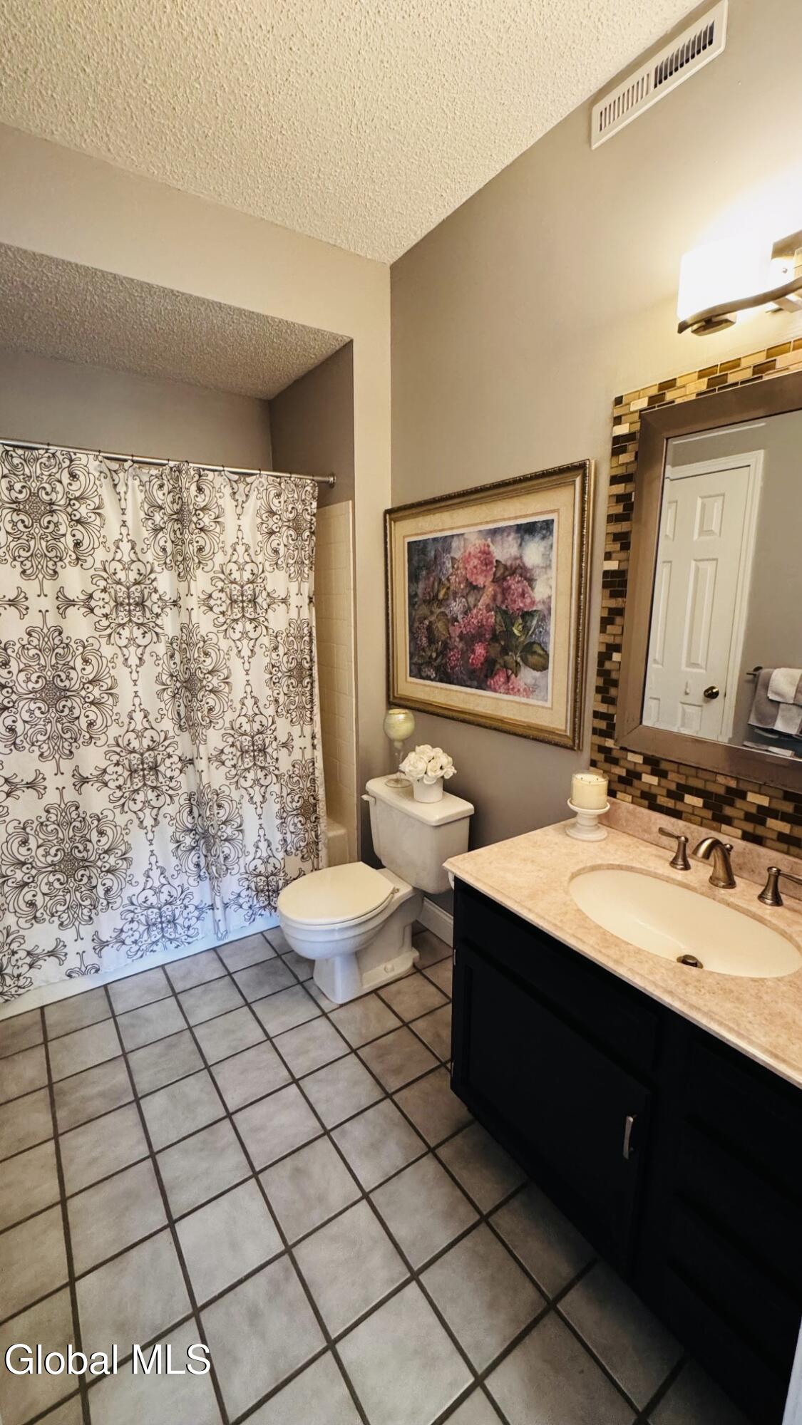 213 Hampton Place Boulevard Troy NY 12180