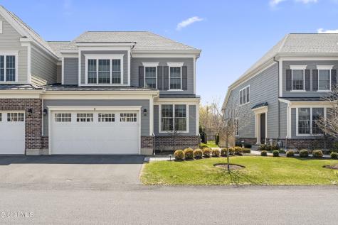 8 Cambridge Way Latham NY 12110