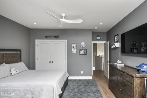8 Cambridge Way Latham NY 12110