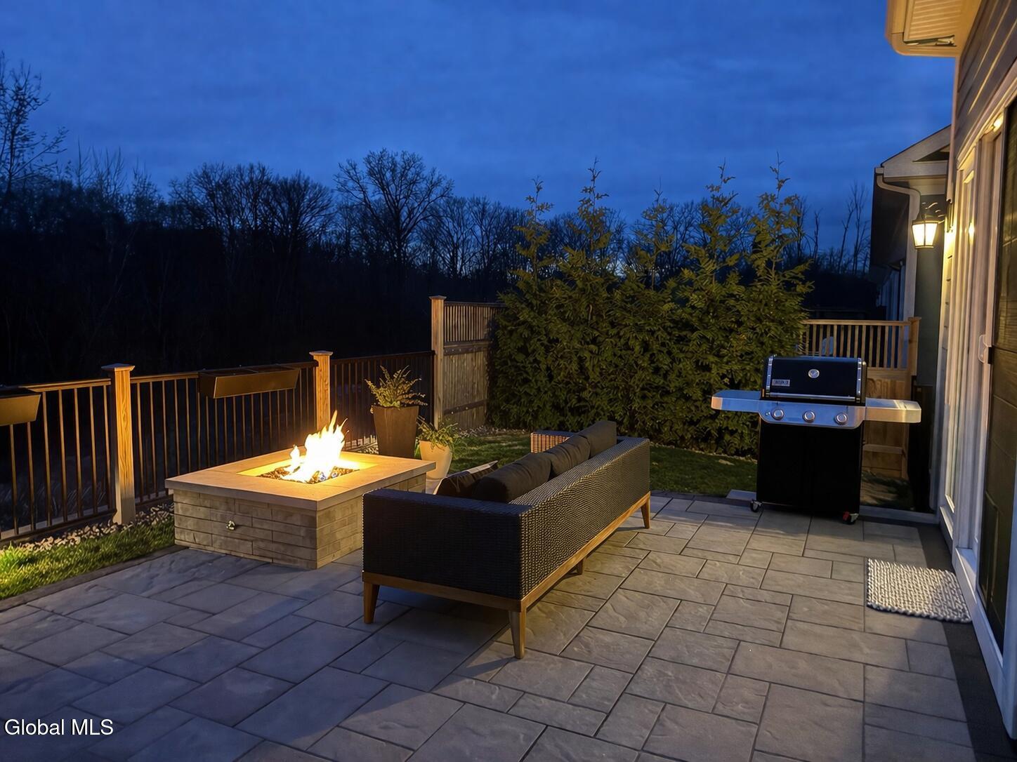 8 Cambridge Way Latham NY 12110